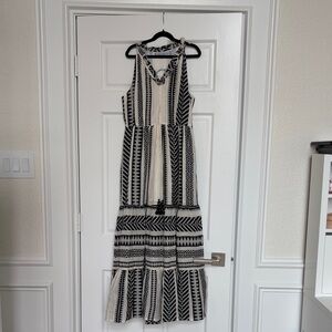 just be Black and White Tribal Print Maxi Dress